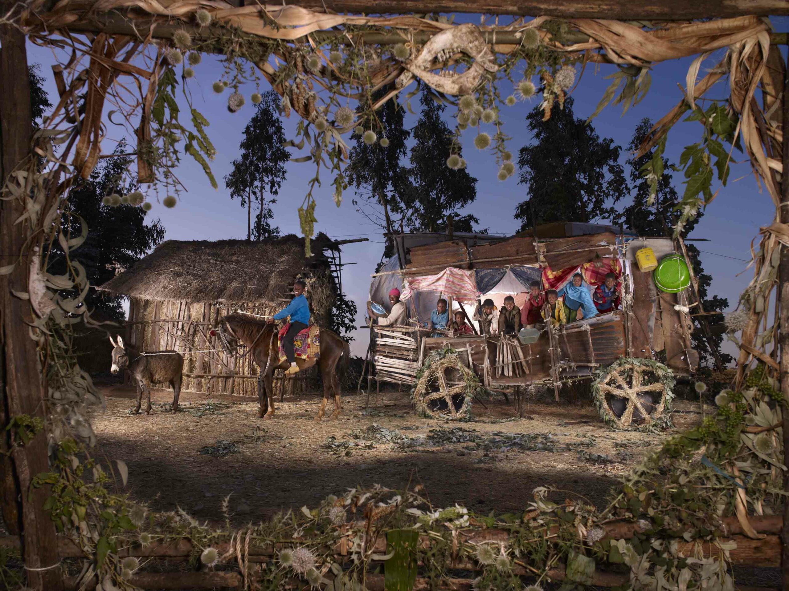 Un bus pour aller à l'école Nicolas Henry / Cabanes imaginaires autour du monde